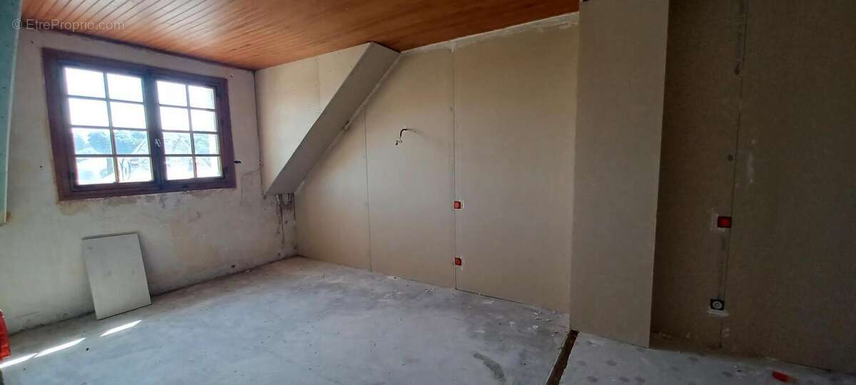 Appartement à NEUVEGLISE