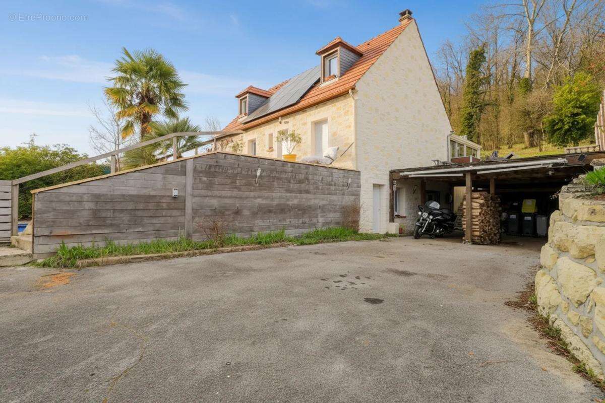 Maison à CHEVINCOURT