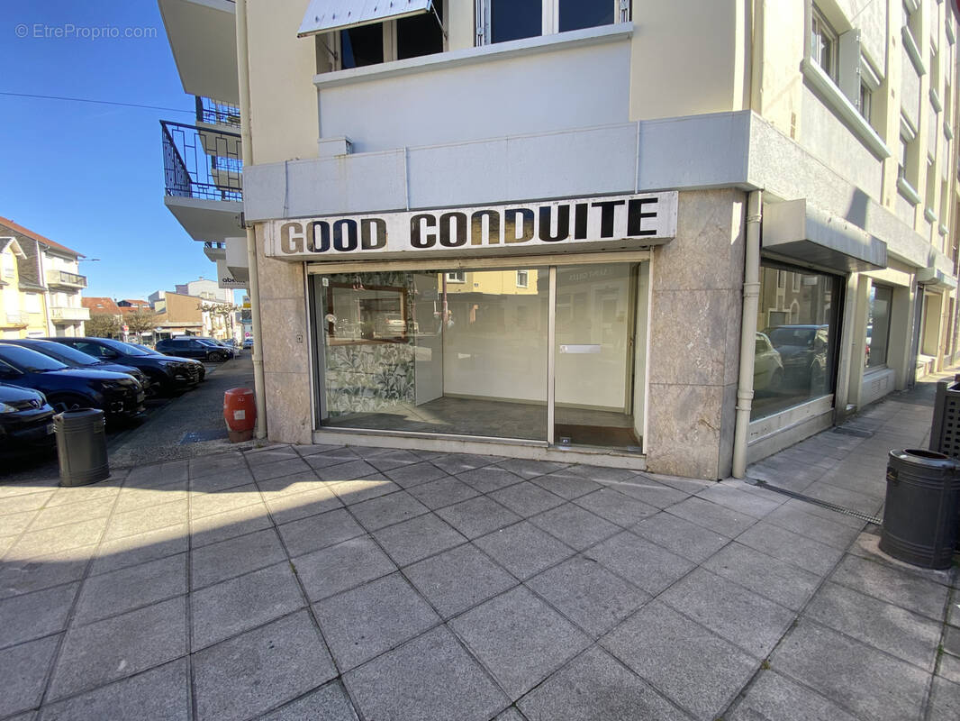 Commerce à LANNEMEZAN