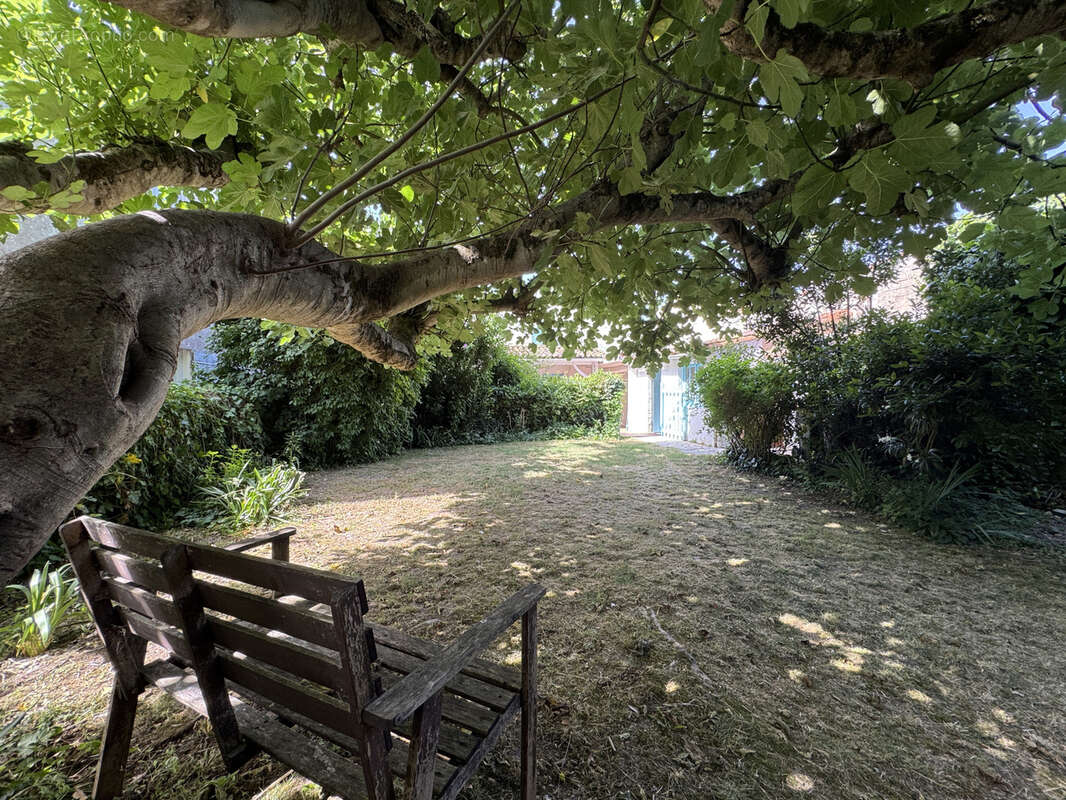 Maison à TALMONT-SUR-GIRONDE