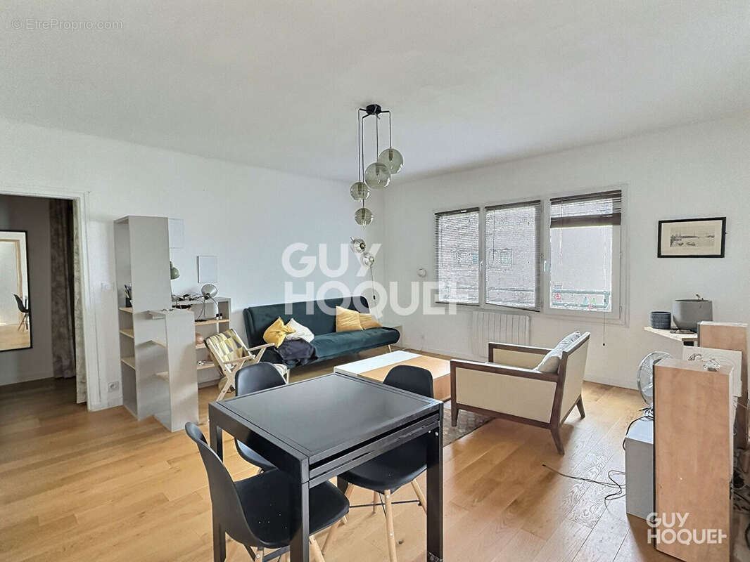 Appartement à L'ILE-SAINT-DENIS