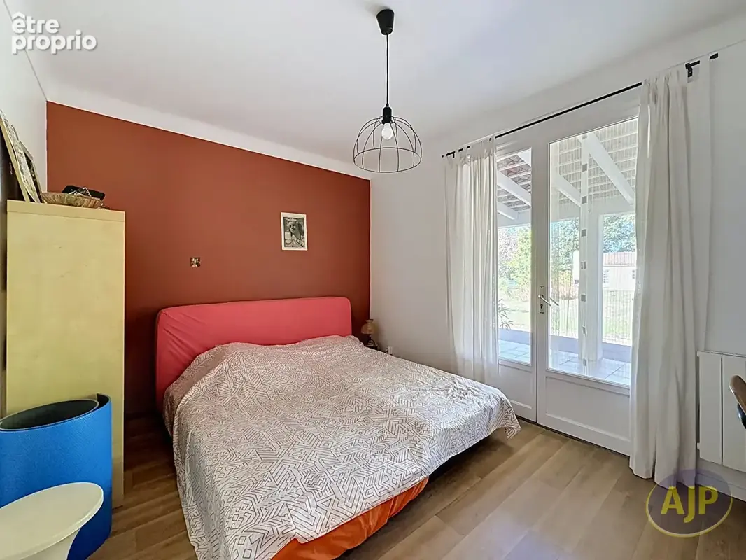 Maison familiale avec dépendance sur plus de 6 000 m² de terrain - photo 6