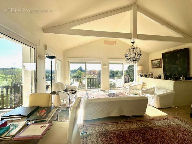 Appartement à ARBONNE