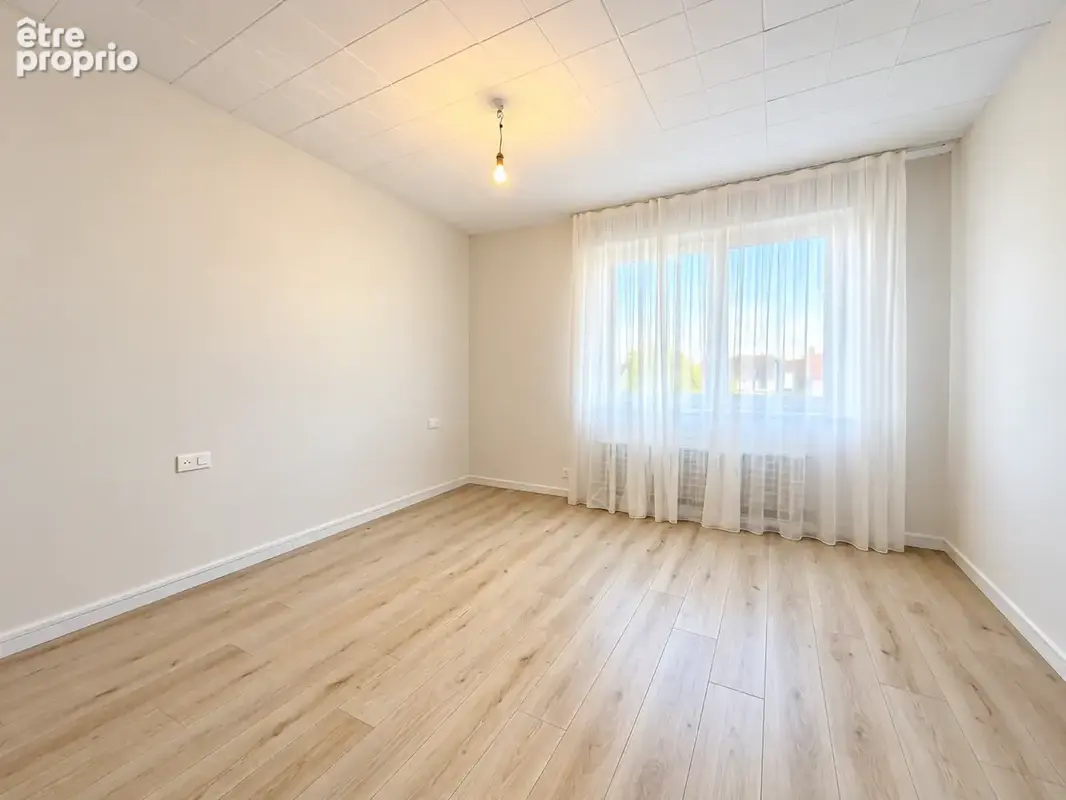 Appartement 4 pièces rénové 103 m2 balcon, ascenseur et parking - photo 9