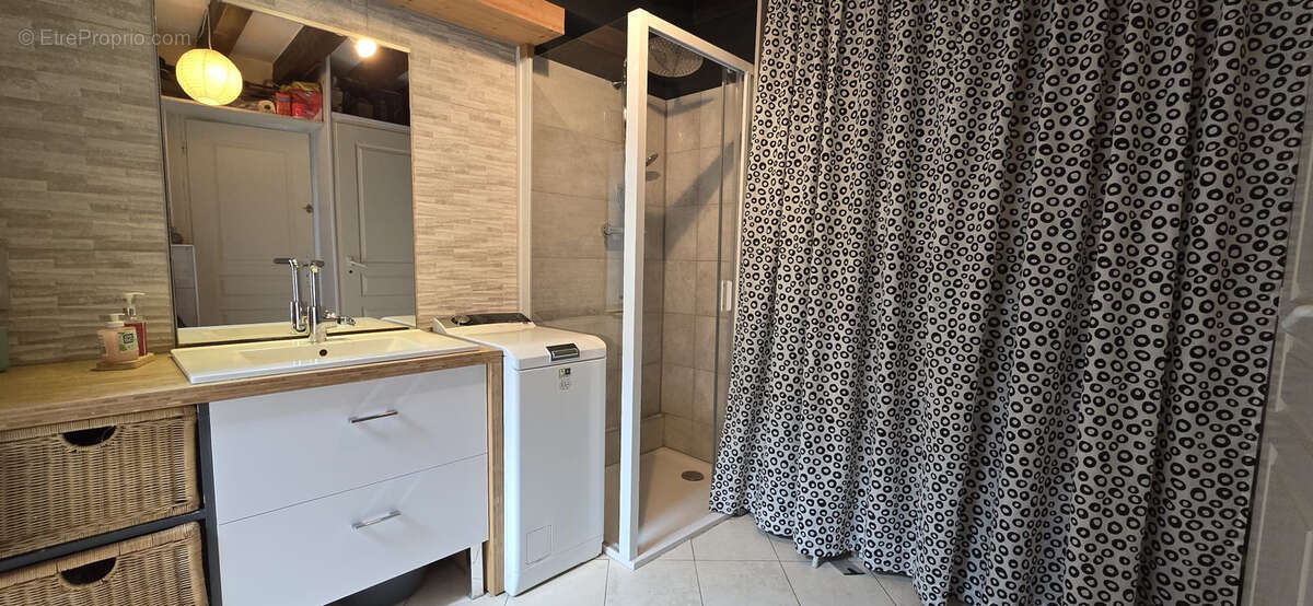 Maison à L'ABERGEMENT-SAINTE-COLOMBE