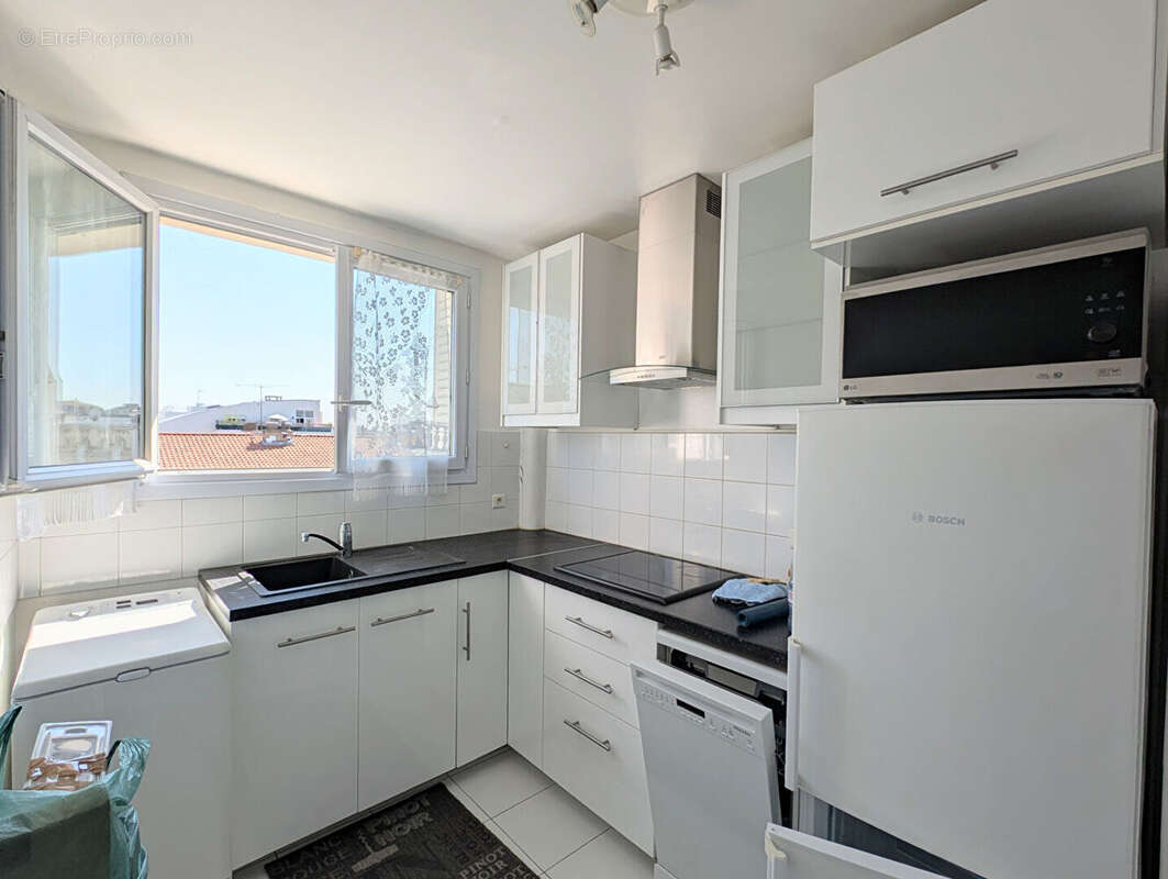 Magnifique appartement en dernier étage avec balcon - Asnières - photo 9