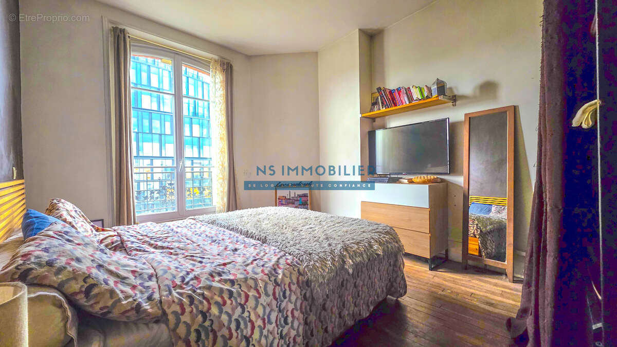 Appartement à LA GARENNE-COLOMBES