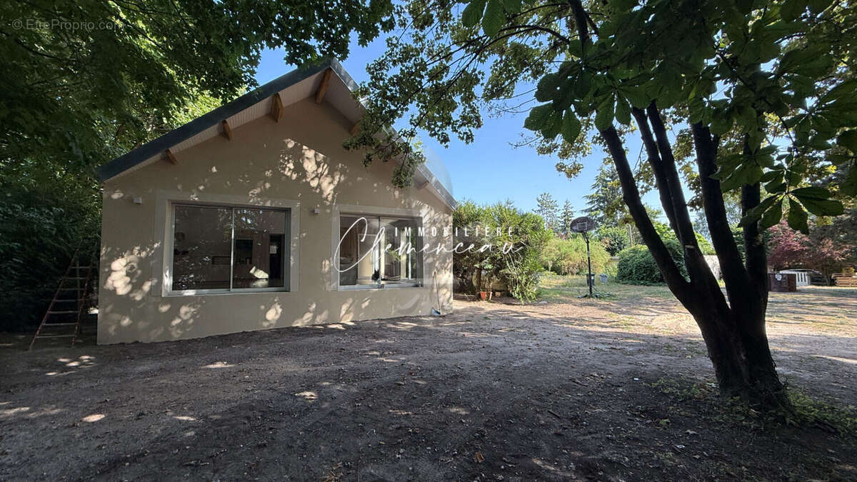 Maison à VAUX-SUR-SEINE