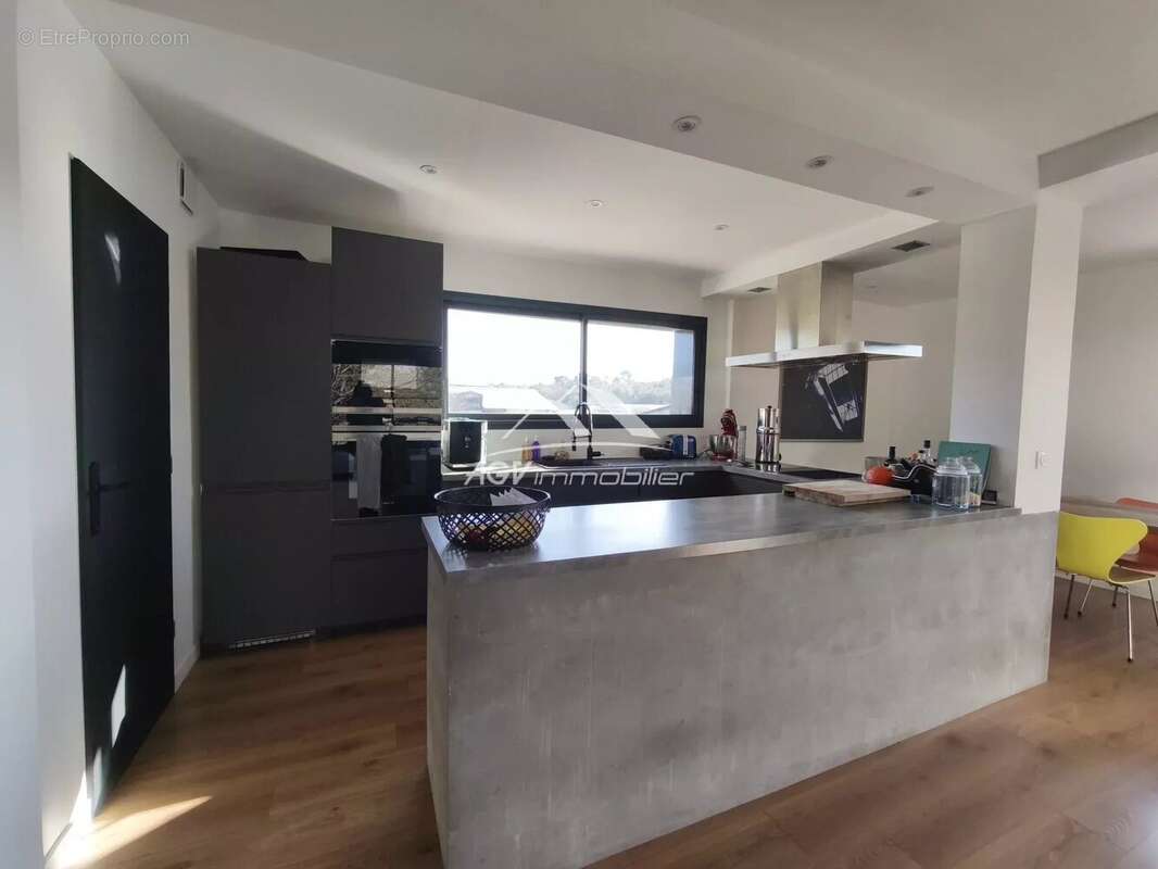 Maison à VEZENOBRES