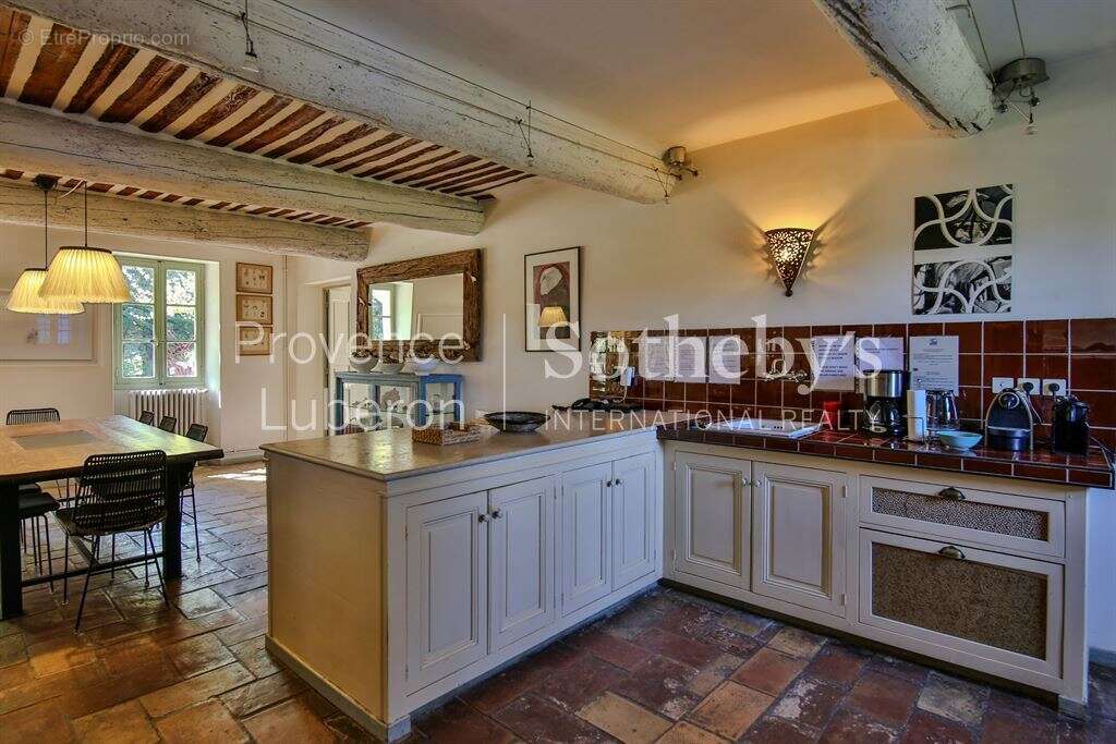 Authentique mas provençal avec piscine - photo 4