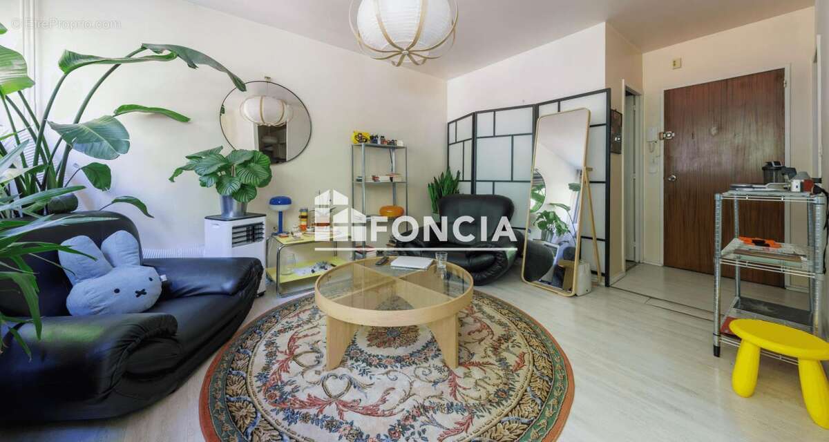 Appartement T1 bis de 29 m² avec garage et cave - photo 2