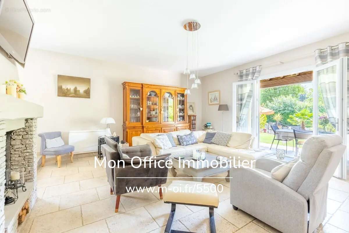 Maison à SAINT-ZACHARIE