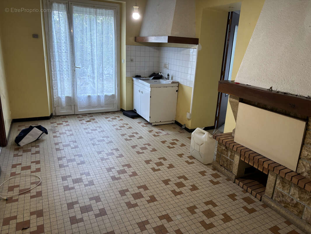 Maison à LE CELLIER