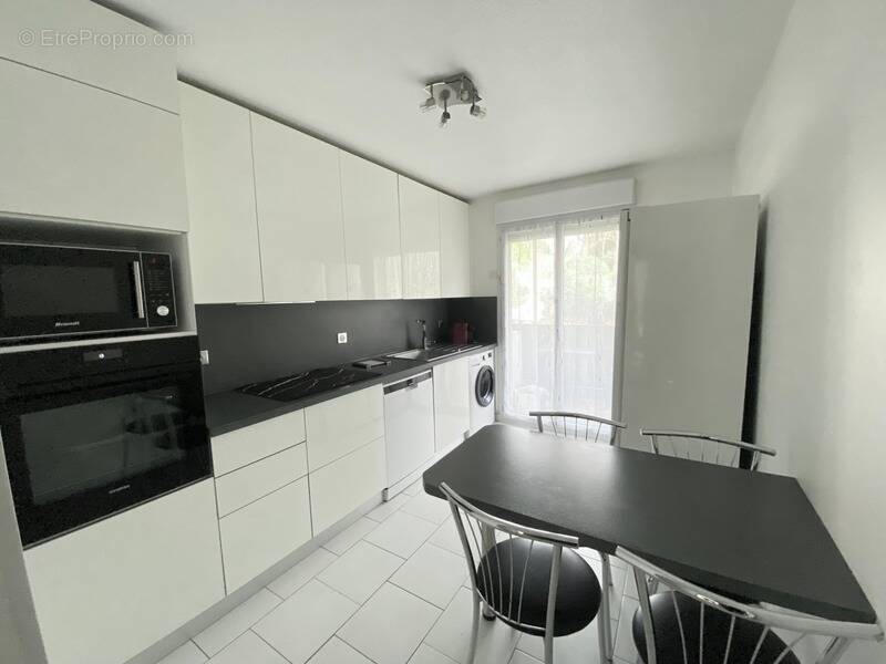 Appartement à MARSEILLE-11E
