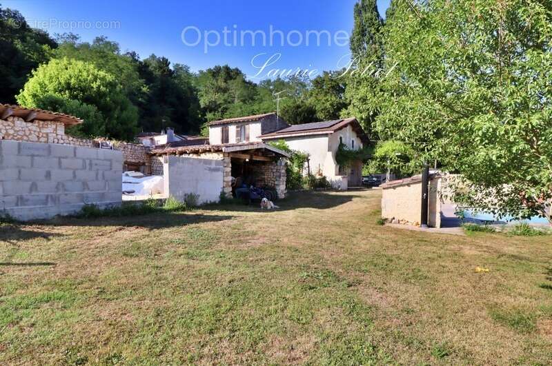 Maison à SAINT-THOMAS-DE-CONAC