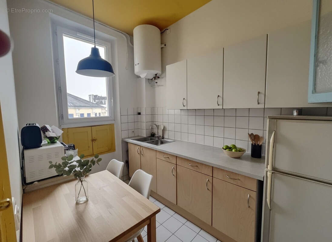 Appartement à PARIS-11E