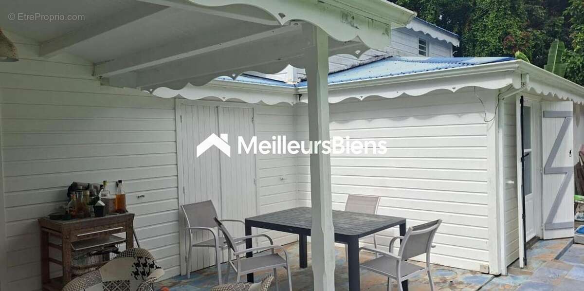 Maison à PETIT-BOURG