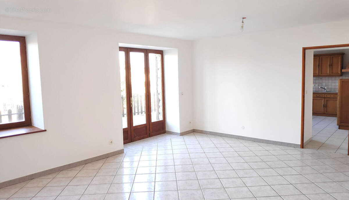 Maison à SAINT-ANDEOL-LE-CHATEAU