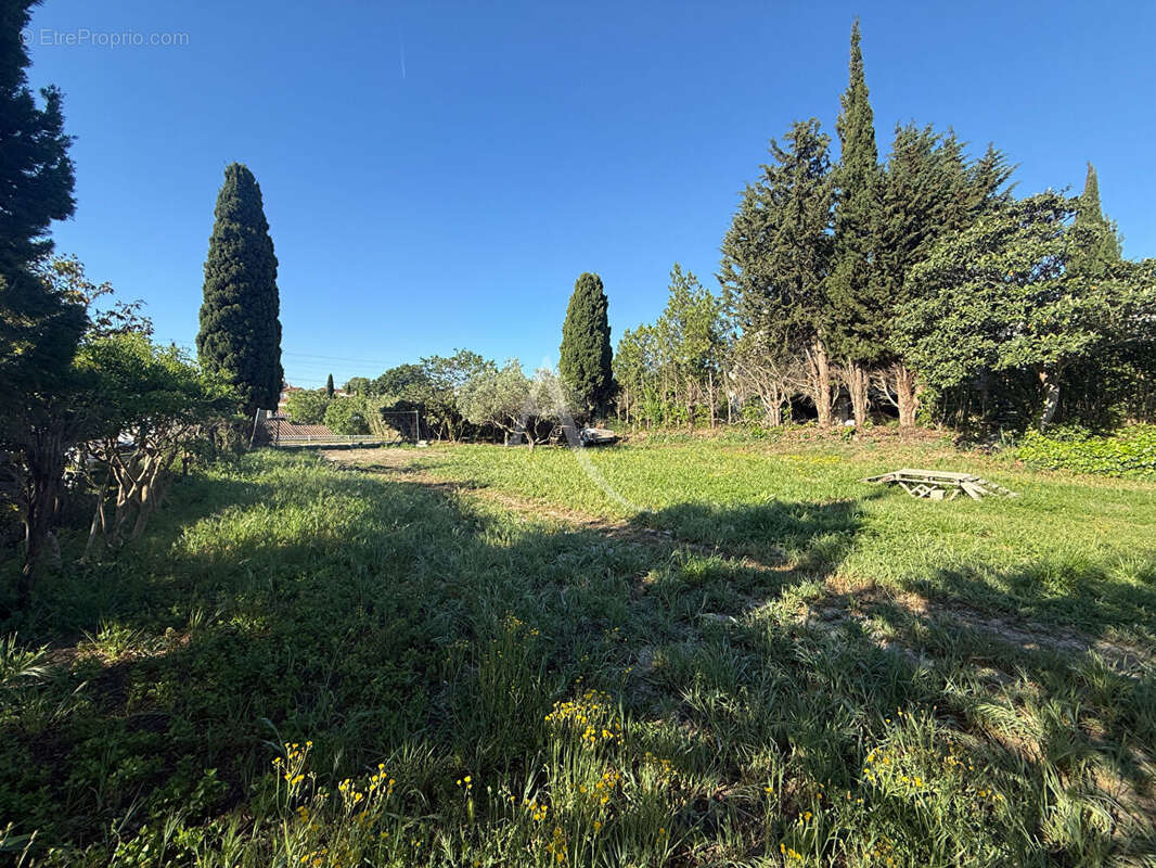 Terrain à ISTRES