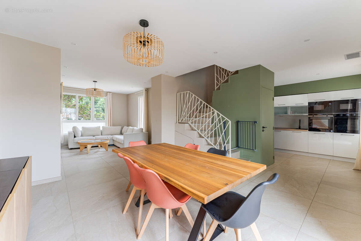 Maison à VILLEURBANNE