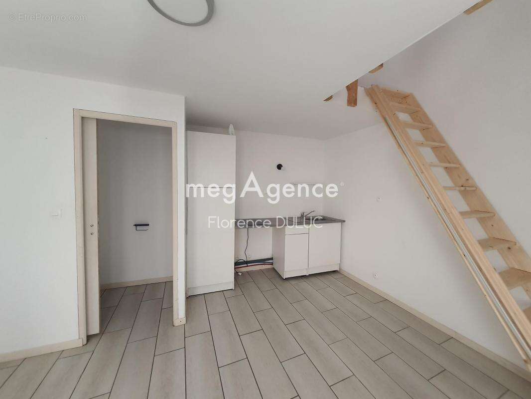 Maison à SAINT-JEAN-D&#039;ANGELY