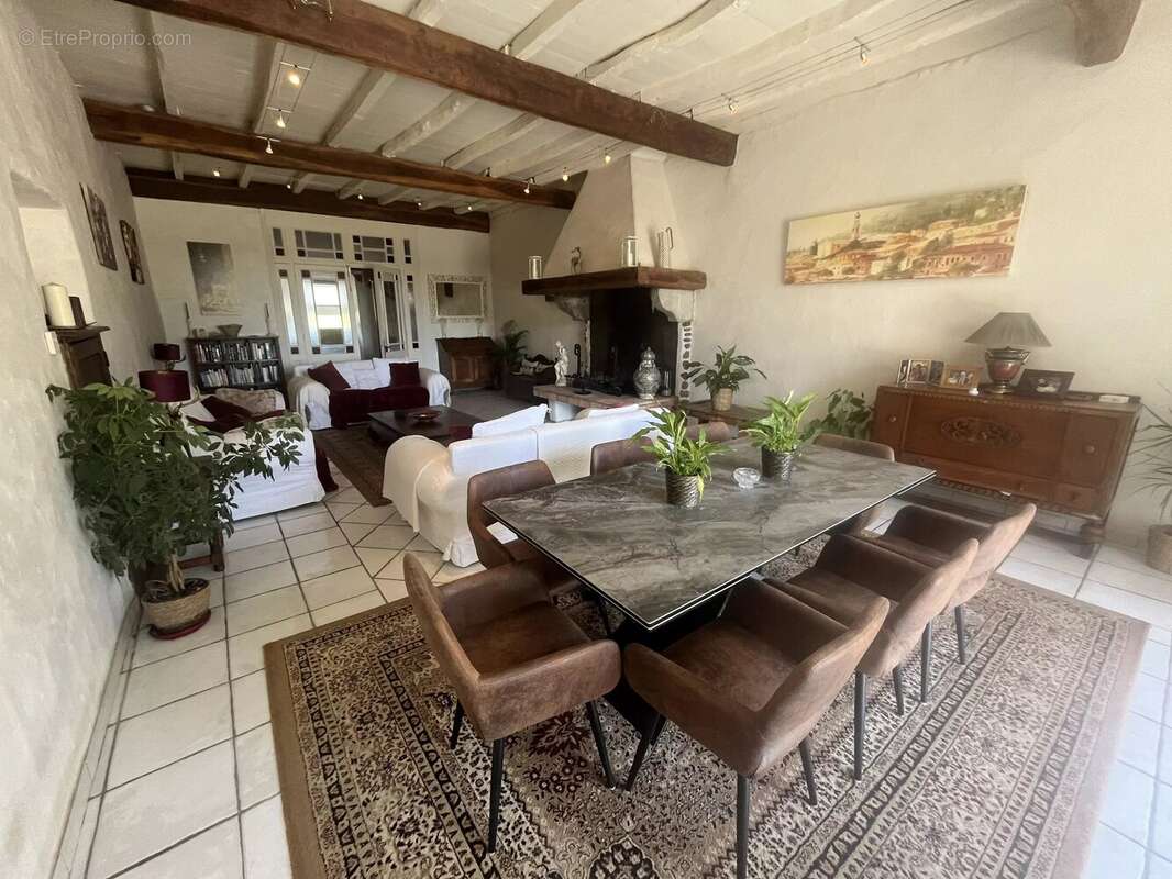 Maison à AMOU