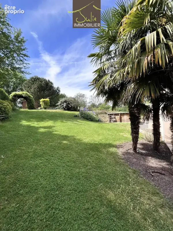 RARE dans BRESSUIRE ! Magnifique Propriété dans un parc clos de 2247m2, aux portes du centre ville !! - photo 14