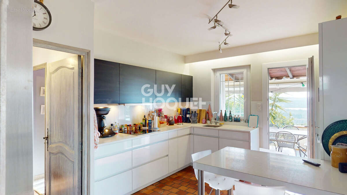 Maison à LES ANGLES