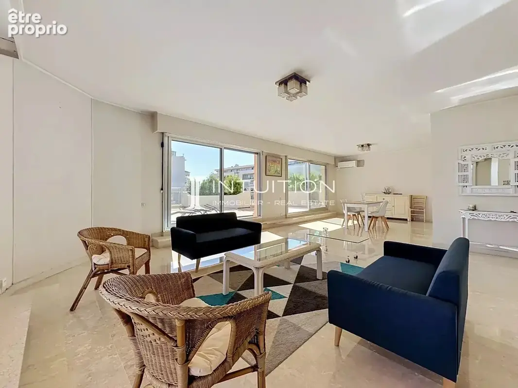 Cannes - Basse Californie : Vaste appartement toit terrasse avec garage - photo 7