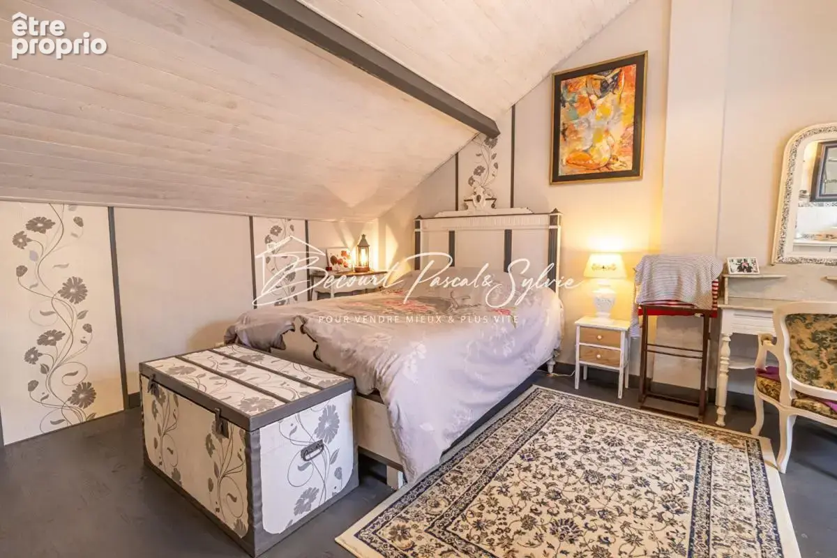 Investissement touristique idéal - Maison rénovée avec étang proche Puy du Fou - photo 14