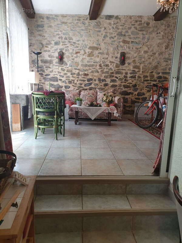 Maison à SERVIES-EN-VAL