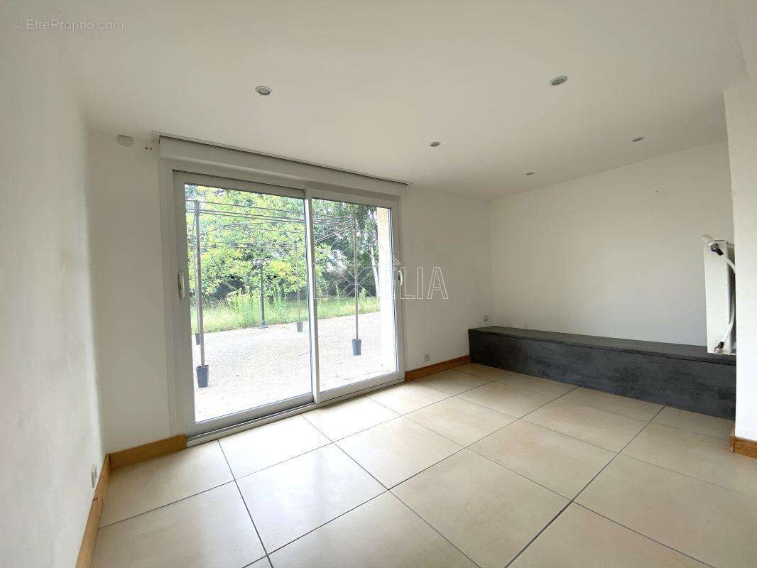 Maison à ROSNY-SUR-SEINE