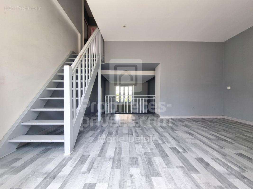 Maison à MESVES-SUR-LOIRE