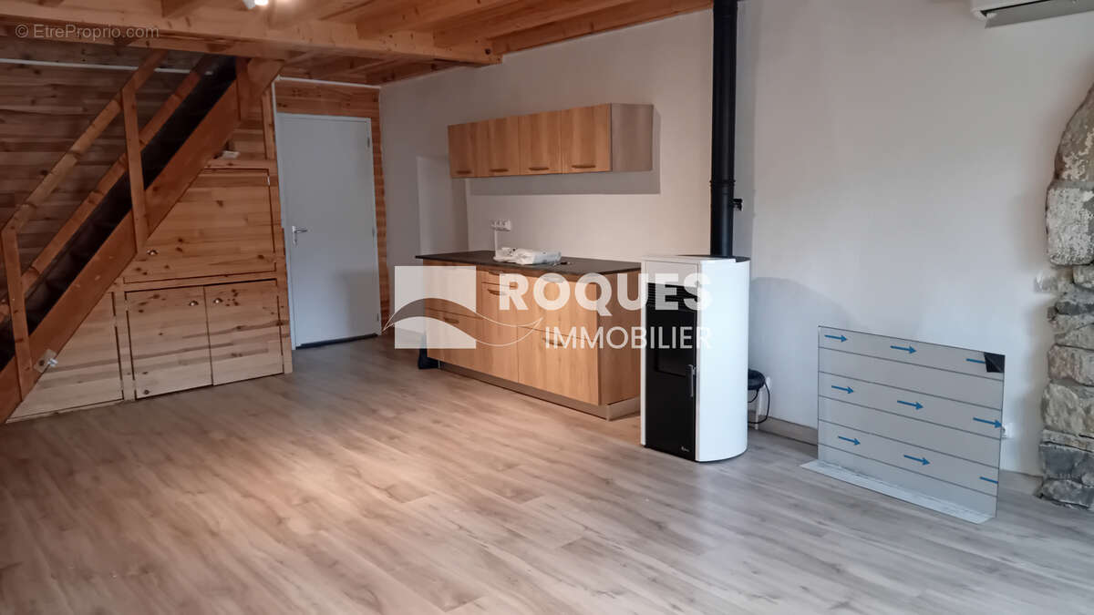 maison rénovée  T3 de village à Lanuéjols (30750) - photo 5