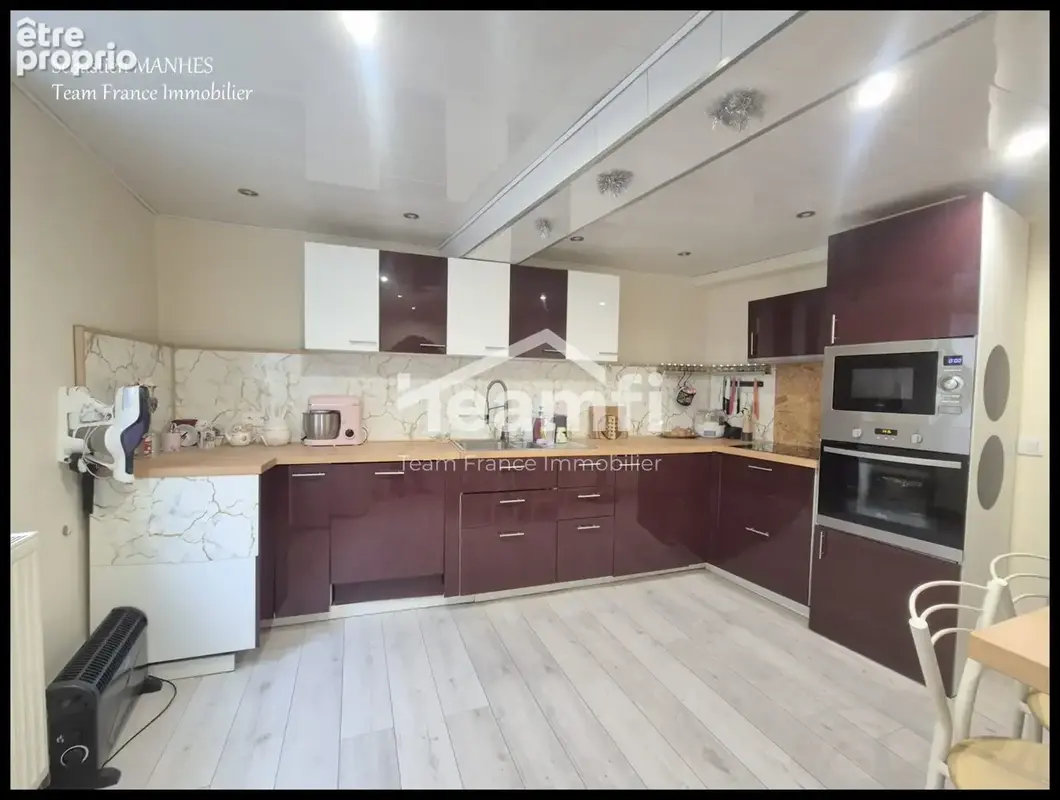 Maison 111 m² à Thiers  - photo 4