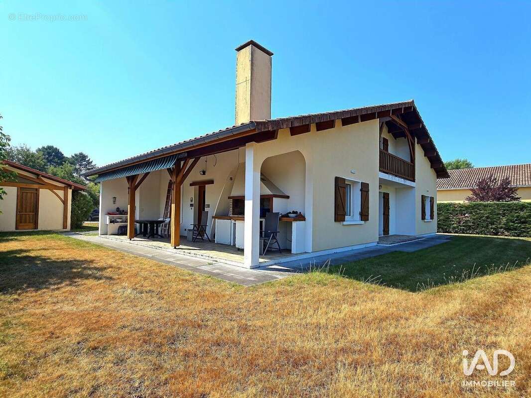 Photo 3 - Maison à SALLES