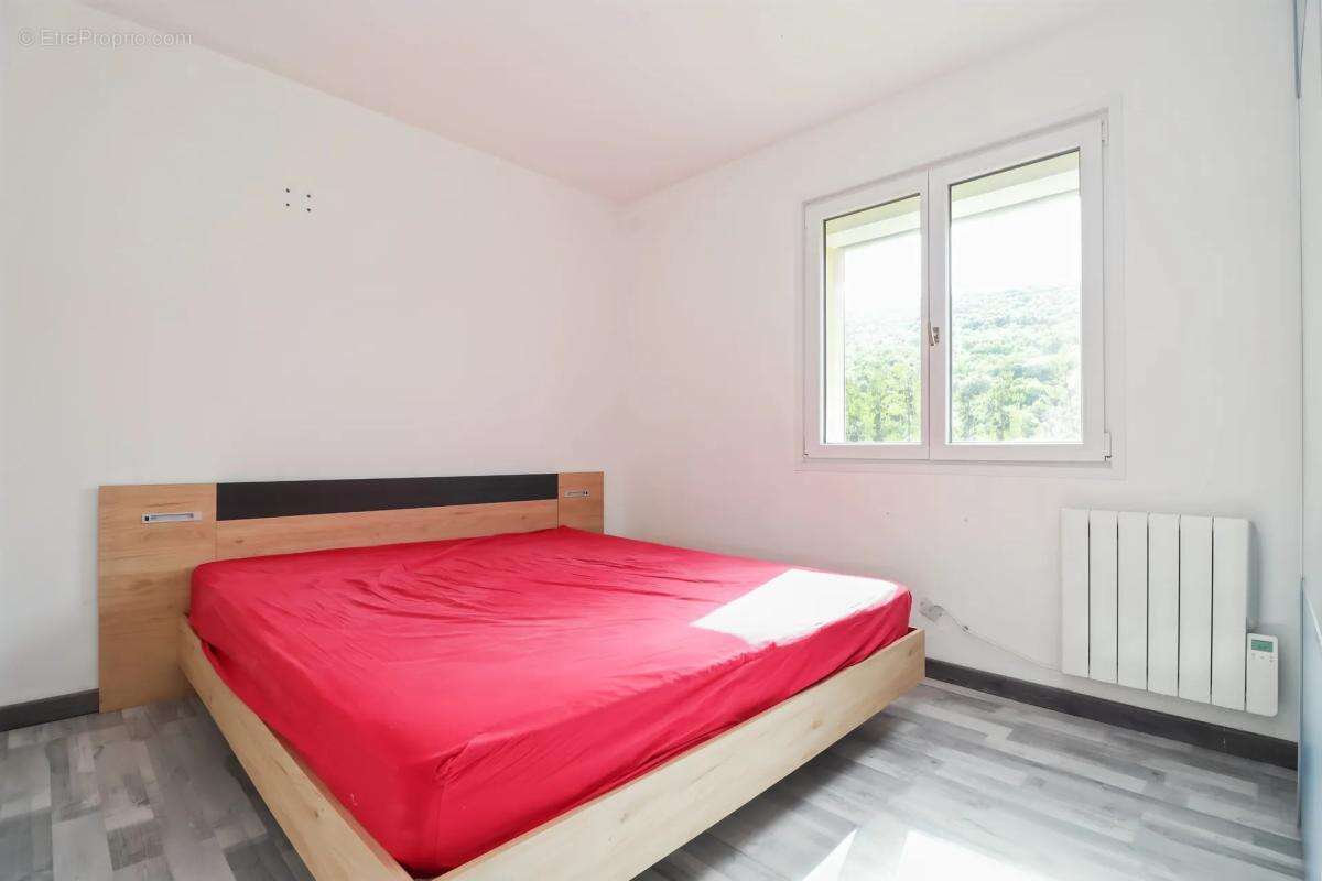 Maison à SAINT-VICTOR-SUR-OUCHE