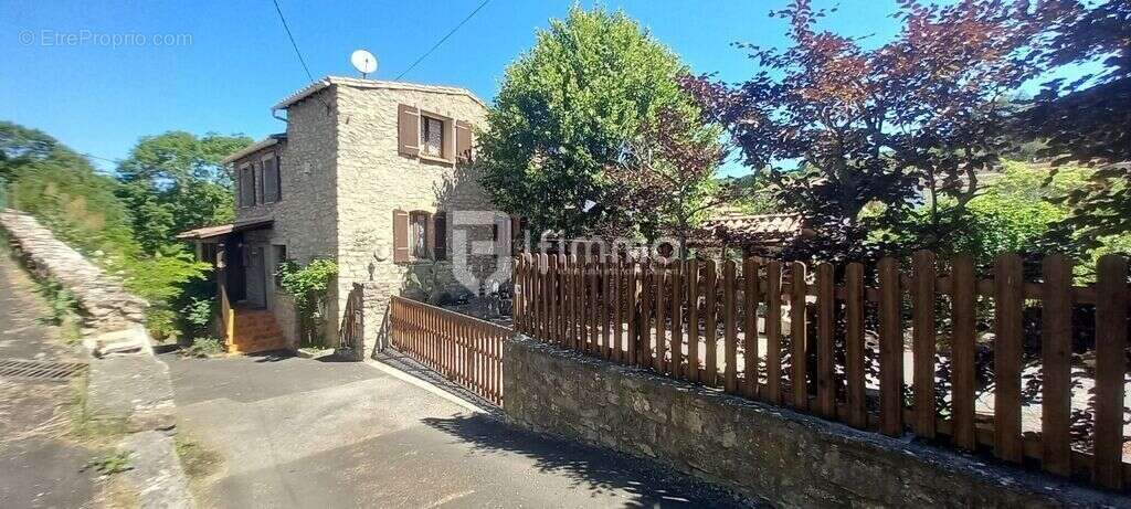 Maison à ANTUGNAC