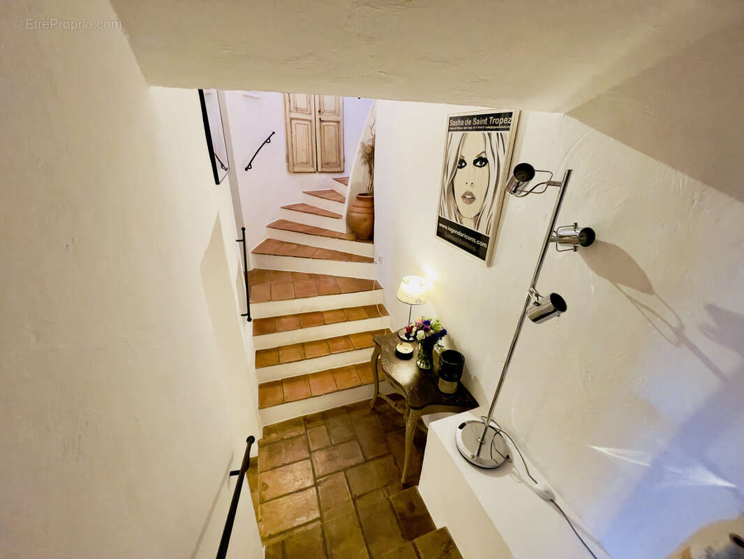 Maison à PLAN-DE-LA-TOUR