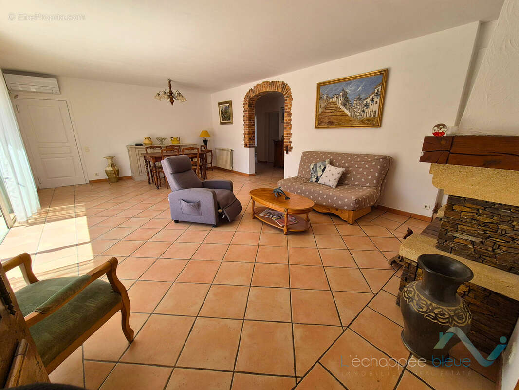 Maison à HYERES