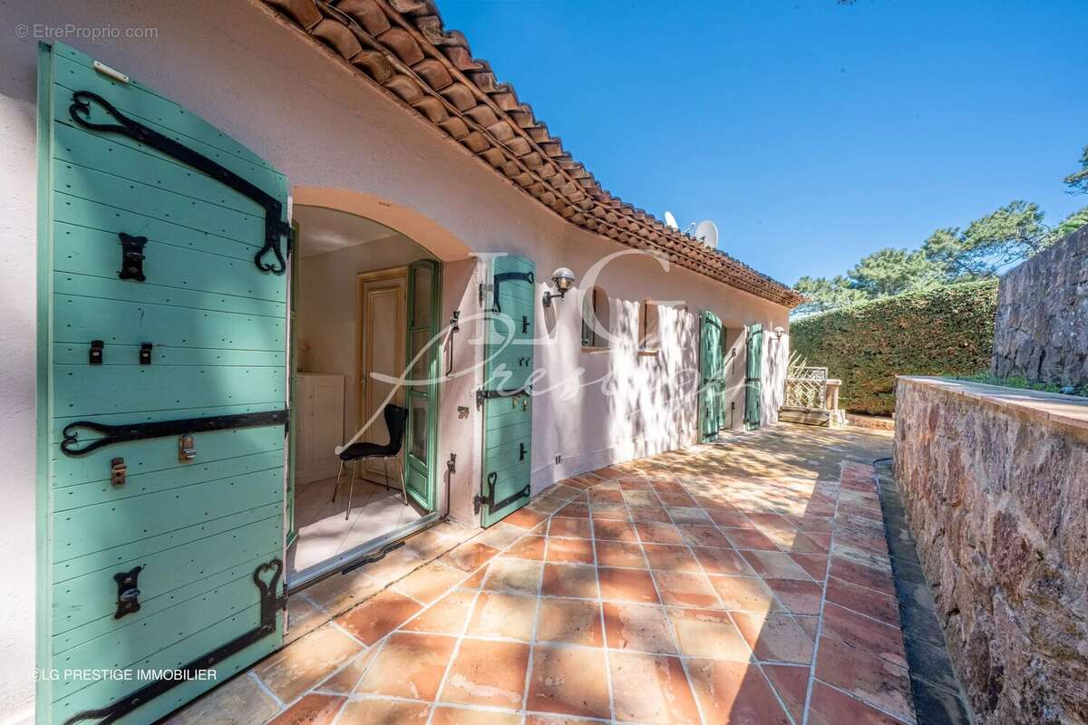 Maison à THEOULE-SUR-MER