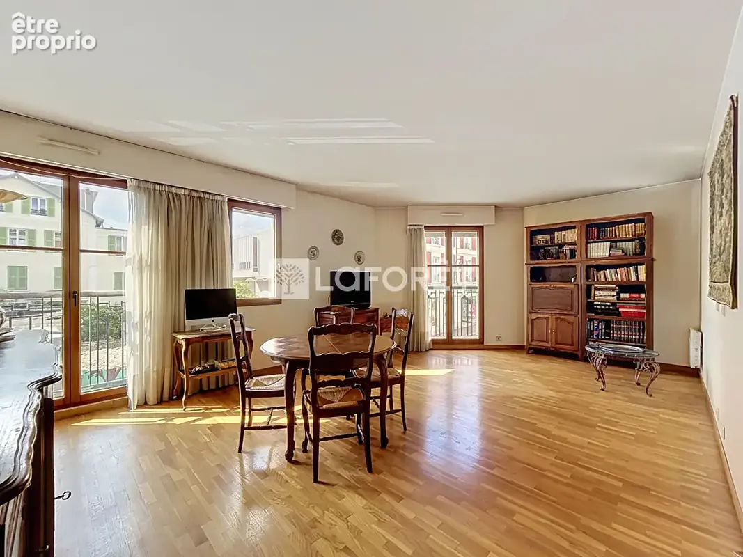 Appartement à LE VESINET