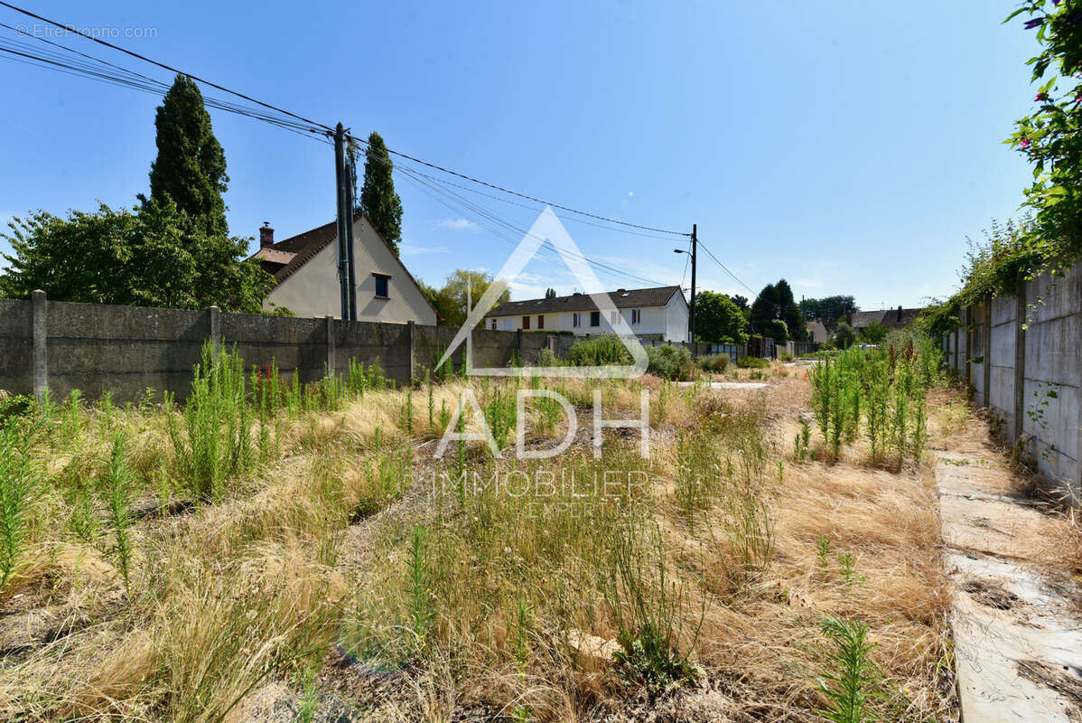 Exclusivite a vendre à villiers le mahieu terrain d'environ 701m2 - photo 5
