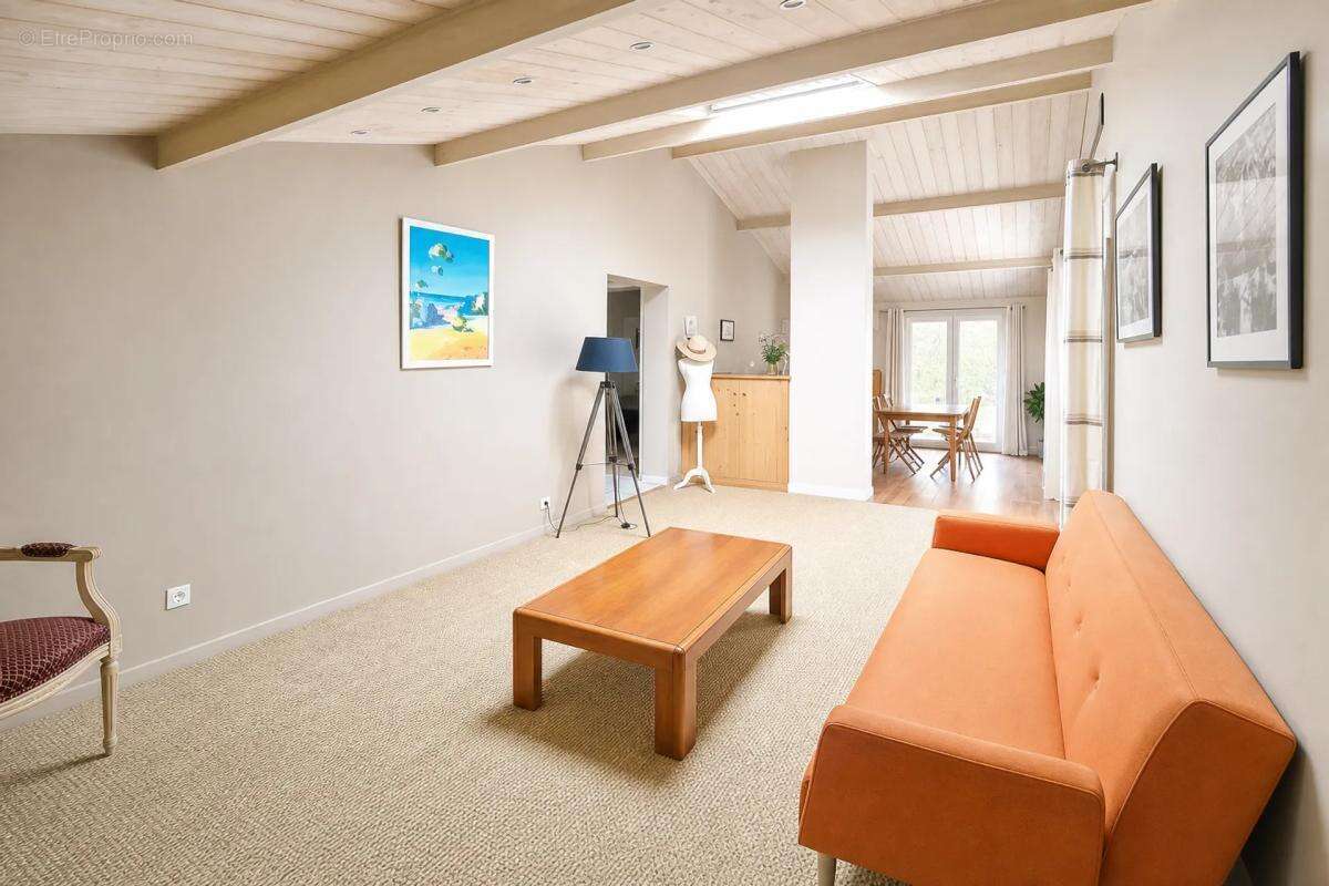 Armissan, propriété de 224 m2 dans un cadre naturel exceptionnel - photo 21