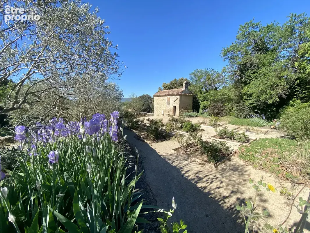 Sud luberon   domaine viticole de 39 ha avec bastide de caractère - photo 7