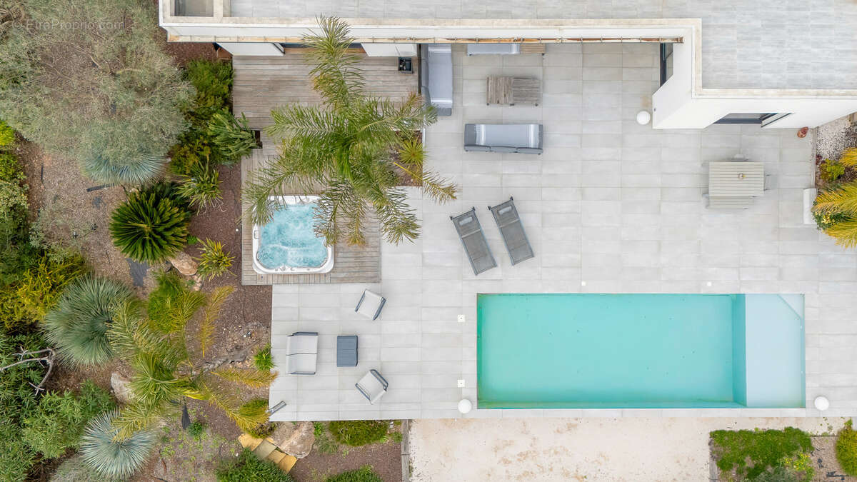 Maison à LA VALETTE-DU-VAR