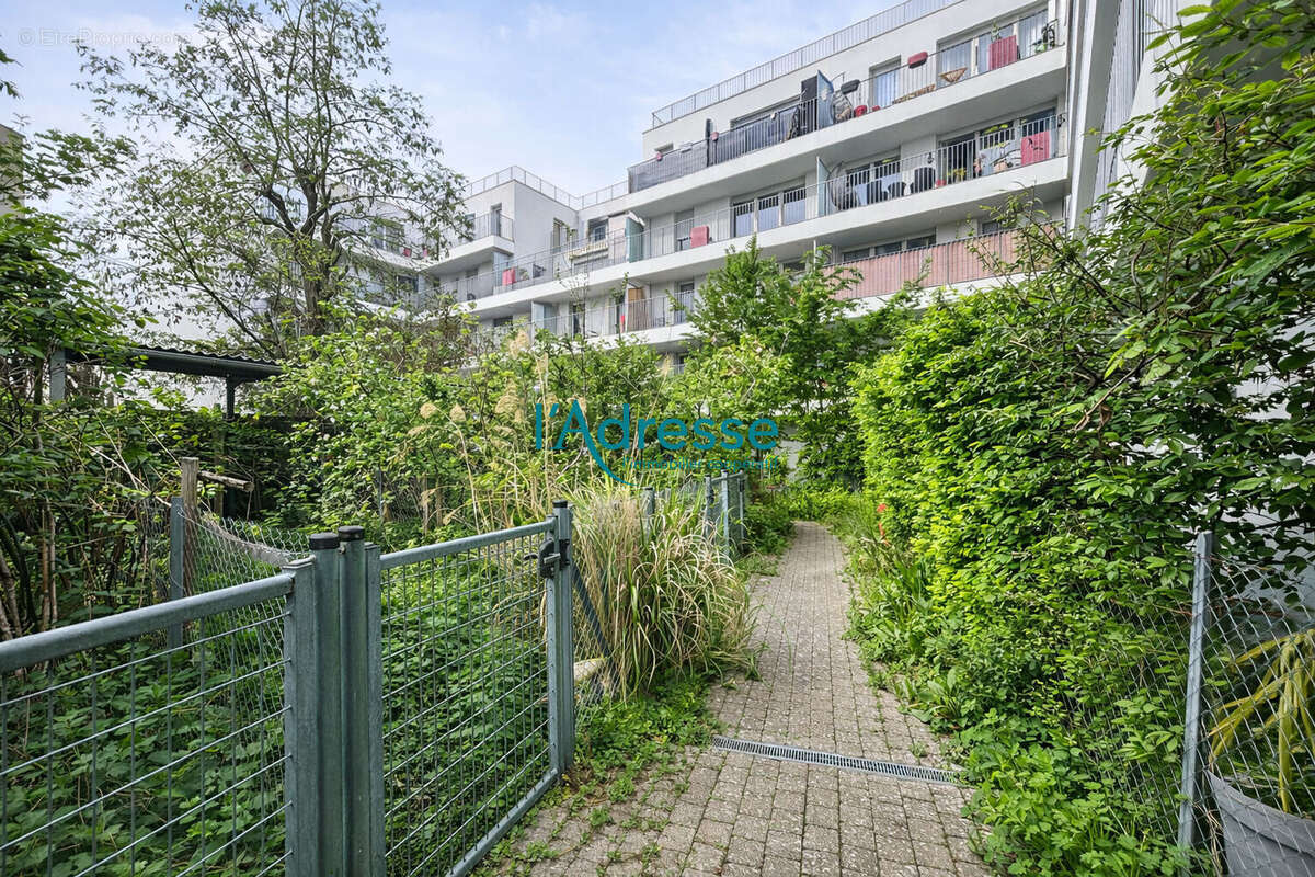 Appartement à NANTERRE