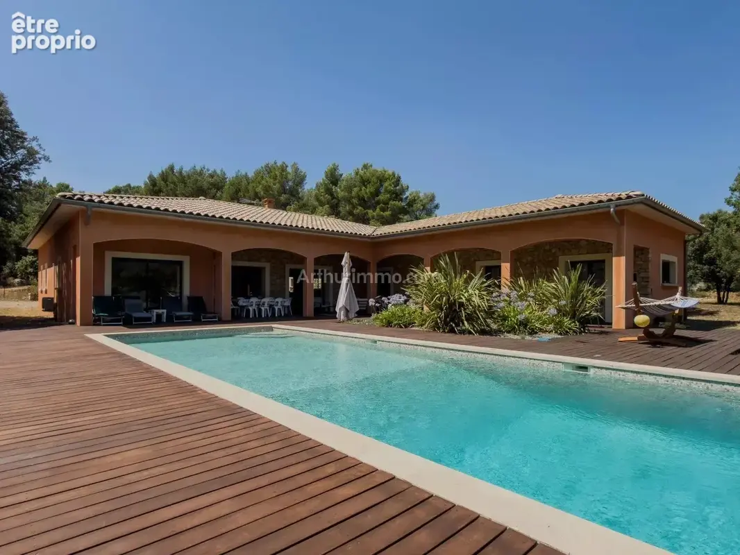 Maison à TOURTOUR