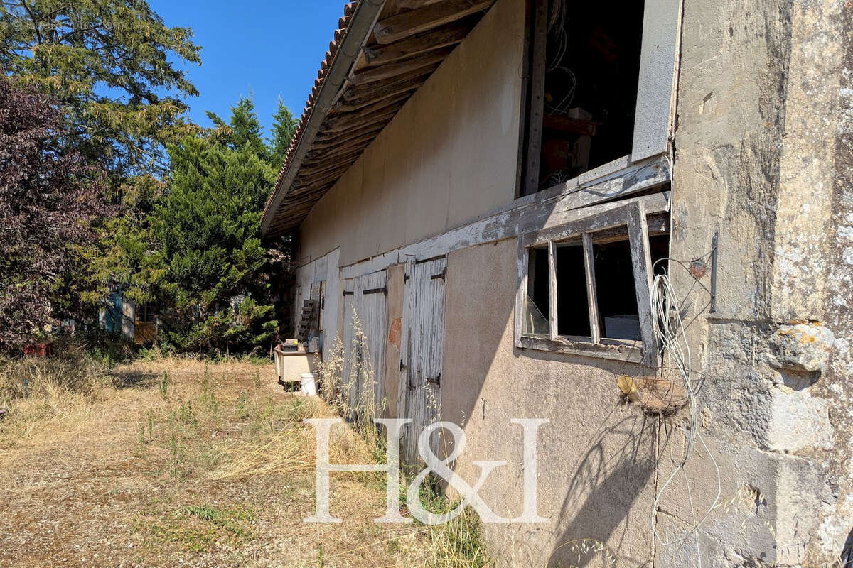 Maison ancienne à rénover, MIGNE-AUXANCES - photo 5
