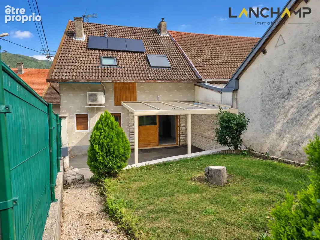 ANGLEFORT Maison de village avec studio indépendant et extérieurs - photo 2